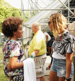 girlsluvbeyonce:  Beyoncé and Solange at Made in America Festival (Sept 1st) 