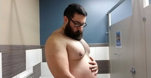 massivemusclebears:Definitely would love adult photos