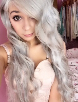 fractalacidfairy:  pinksugarrr:  Six selfies