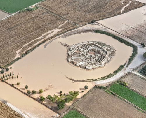 El fossar de la fortalesa ibera dels Vilars d’Arbeca inundat després dels aiguats del 2