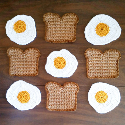 wordsnquotes: culturenlifestyle:Handmade Floor Rugs in the Shape of Your Favorite Foods   Wisco