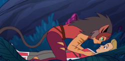 kiwicaitlin:  catra vs not jumping on adora every ten seconds