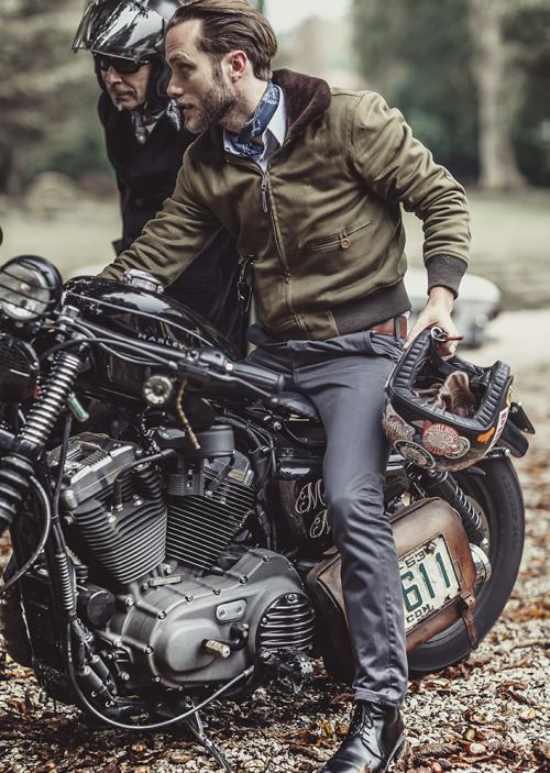 rkblazinasian:Going somewhere, with style. Like the jacket, like the bag with the license plate. the
