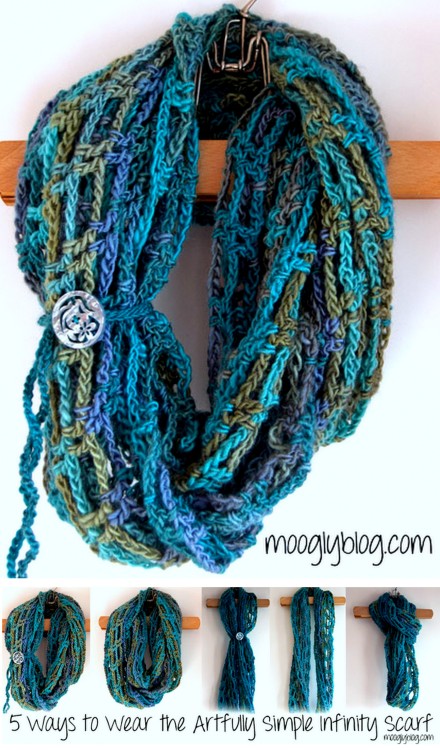 DIY Easy Crochet Infinity Scarf Pattern and Tutorials from Moogly. On Ravelry the Artfully Simple In