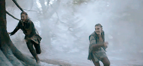 UBBE + HVITSERK - VIKINGS S4, EP18.Some ubbe and hvitserk gifs requested by @ritual-unions-gotme [ 3