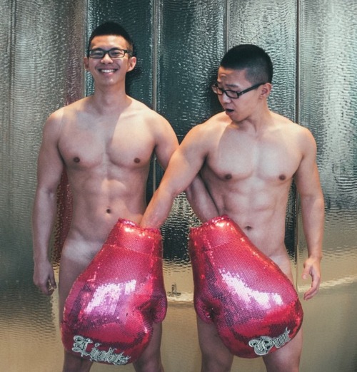 sgwildchild:SGwildchild.tumblr.comMeet the sexiest Instagram hot nerd couple : @patoetto & @slee