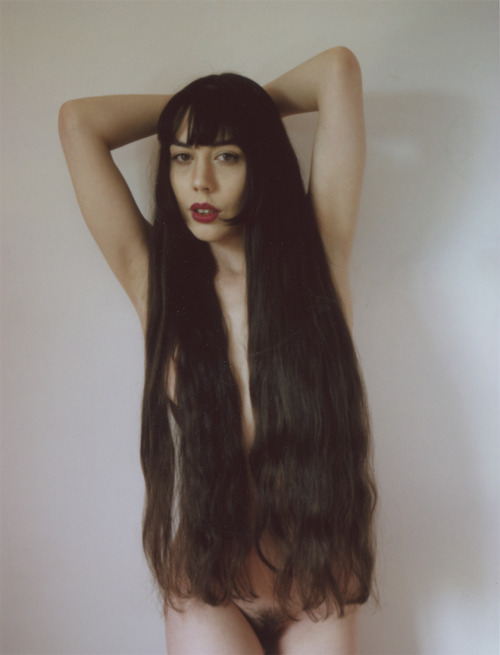 robellis:gestalta shot on FP100C film with a Polaroid 600SE. I have been wanting to photograph Gestalta with wet hair for such a long time :)