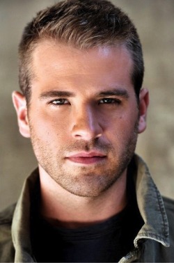 rebelerik: Scott Evans 