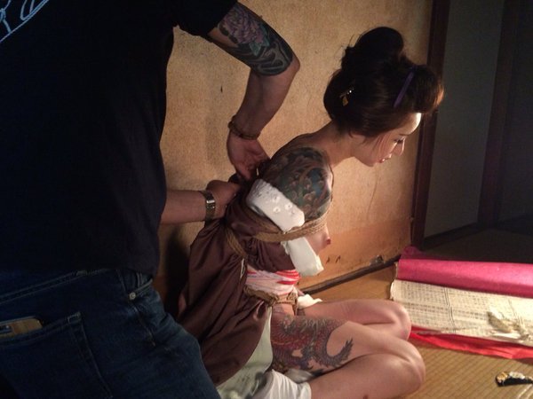 thevertigonetwork:    Shibari : Naka AkiraModel : Yusura 