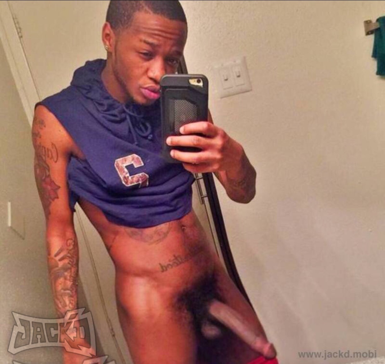 dallasbaits:  Dallas guy with ass and dick. 🍑💦🍆 Mello