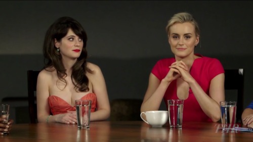 teamoitnb:  Taylor Schilling and Zooey Deschanel at THR round table interview.