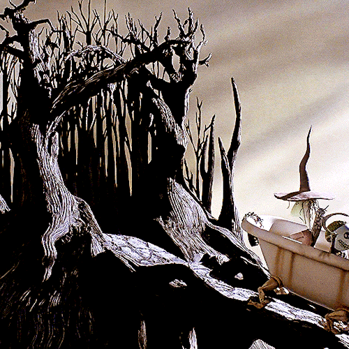 The Nightmare Before Christmas 1993 | Dir. Henry Selick
