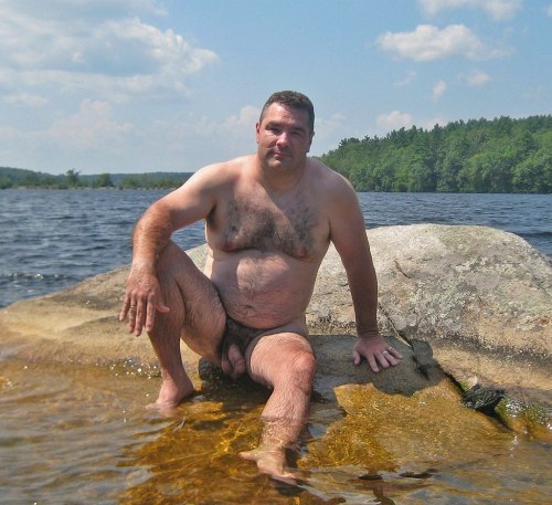 bears-haunts-n-taunts: porndog-t: WOOOOOOF!  Like hairy men, and wanna more? Follow Me! The Bear&rsq