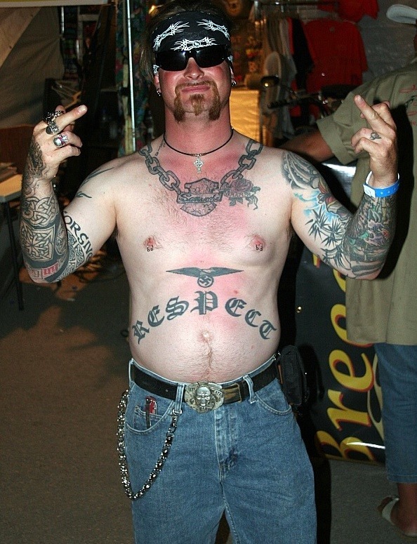 daviebear:  rawlthrbootsff:  Hot inked guys #2  Hugs DavieBear 