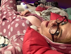 starstruckkink:Lil sleepy pie cutie from porn pictures