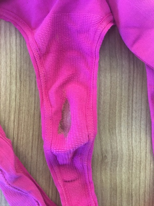 soixanteheuf: Period stain