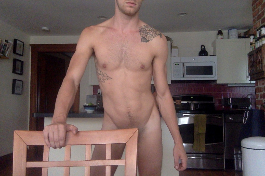 deepcutbrotank:  staying at my bfs’ house   You&rsquo;re welcome here, too