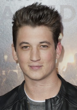 ngaging:  allmalecelebs:  Miles Teller and