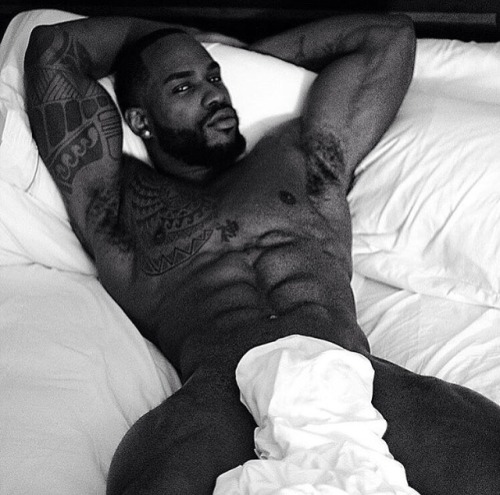 melaninmuscle:  ROYAL