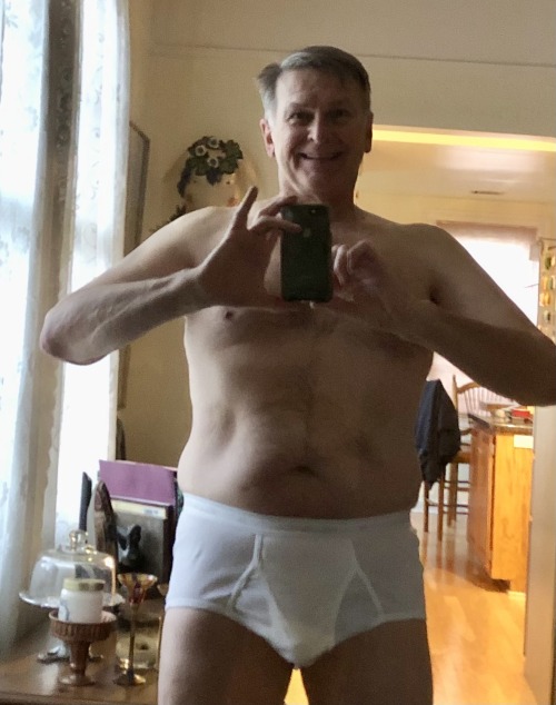 importanthorseclodbat:For TWT I chose Brooks Brothers briefs. Classic comfort.  Looking good in