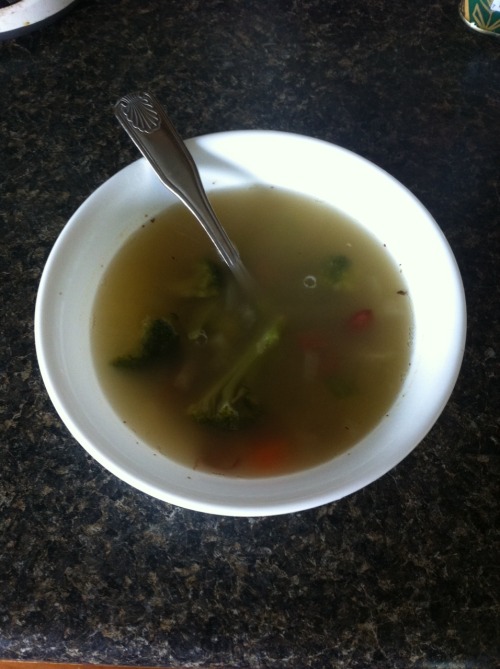 My Healthy Root Soup! Ingredients: - 12oz frozen steam bag of broccoli, steamed in micro half way - 