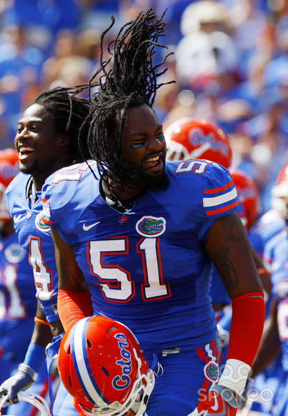 chadvic:  nakedmalecelebs1:  Brandon Spikes NAKED + SEX TAPE  Hi