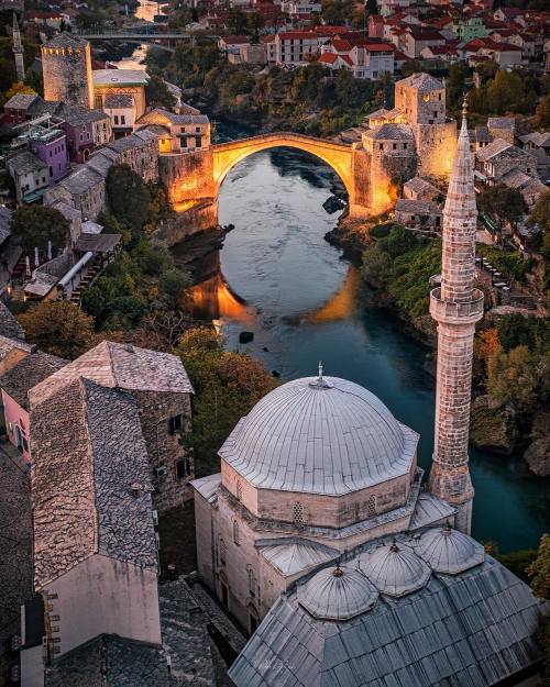 Alisaineurope:  Mostar, Bosnia And Herzegovina    Ig: Adrianbaias  