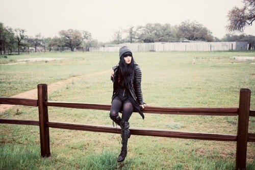 ericasmith33: http://www.jaglever.com/helicopter-over-austin/#more-10981Love this look!