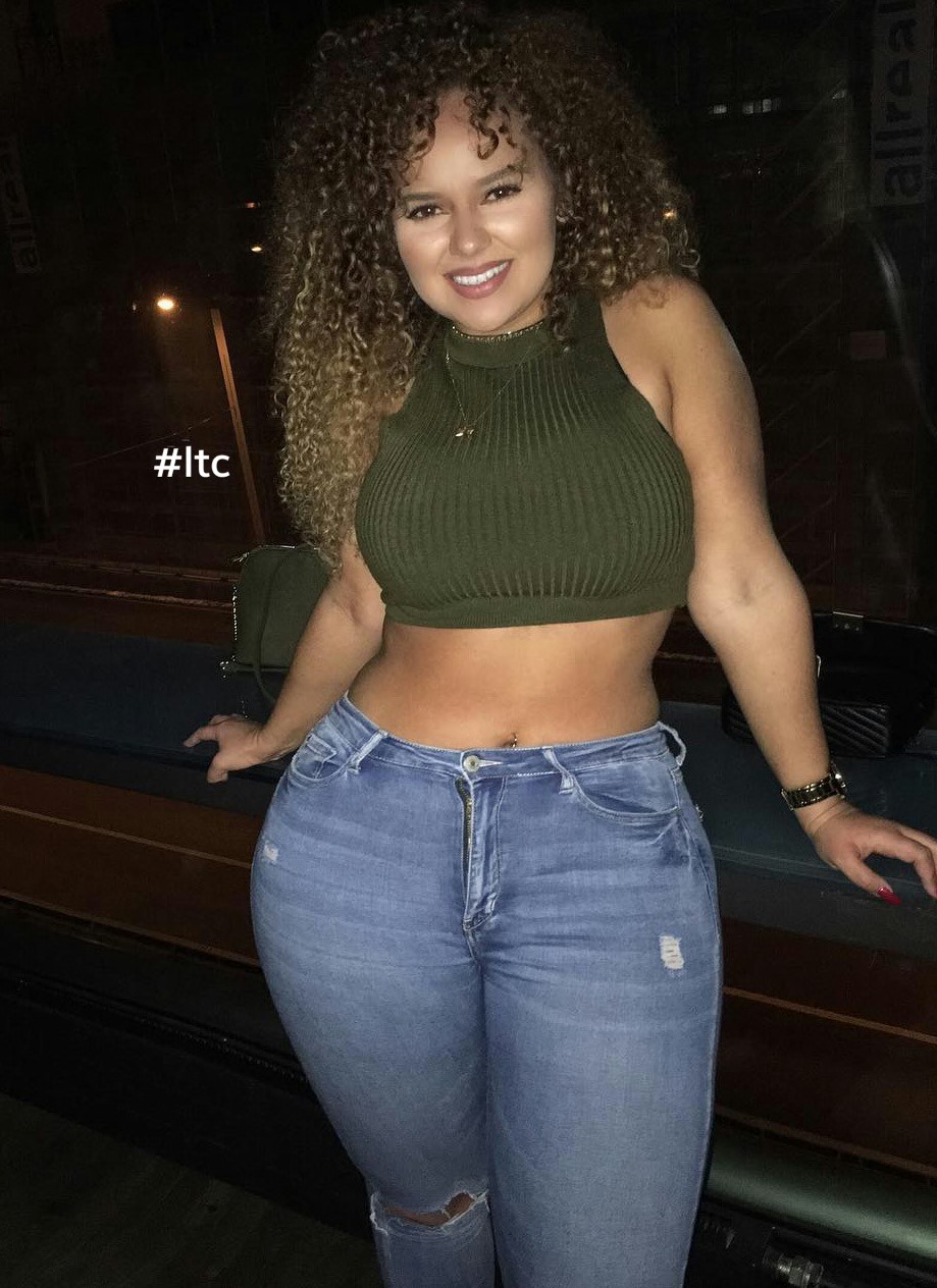 addicted2curvez:  #supersexy #lovethemcurves #Curvz_Nation #pamela