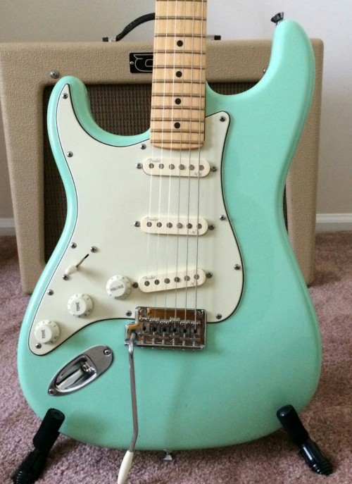 ...........GUITAR:LUST............