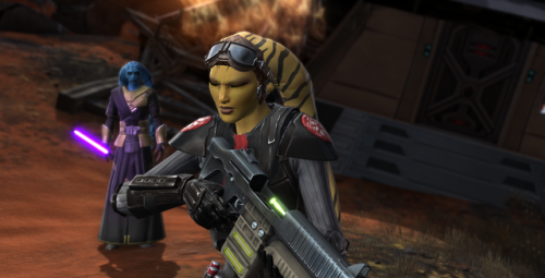 Heading onto Ossus to assist the Galactic Empire. Two kick-ass twi’lek taking on the Republic (and u