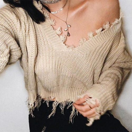 Loose Ripped V Neck Sweater - Khaki &gt;&gt; Coupon Code:ZAFULLOVE66(10%off)