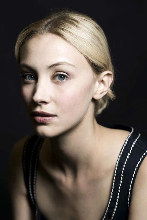 subtleelevation:Sarah Gadon