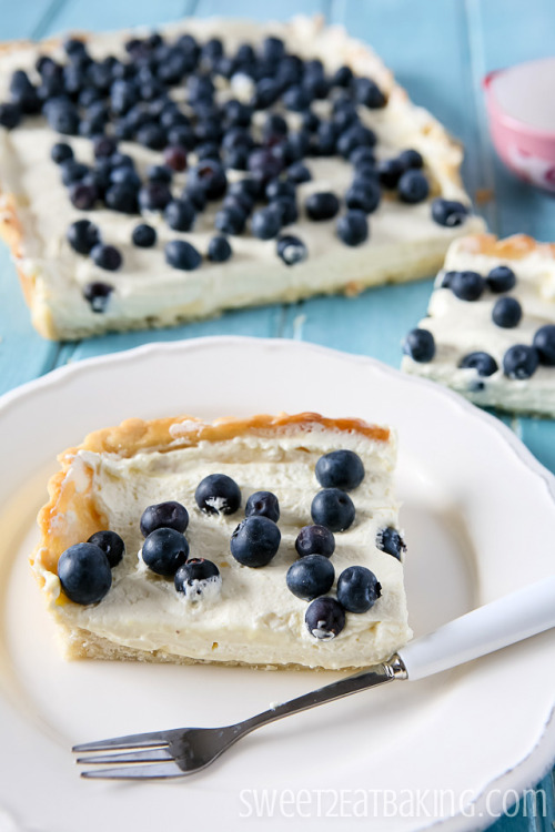 thefoodshow:Blueberry & Lemon Curd Cream Tart