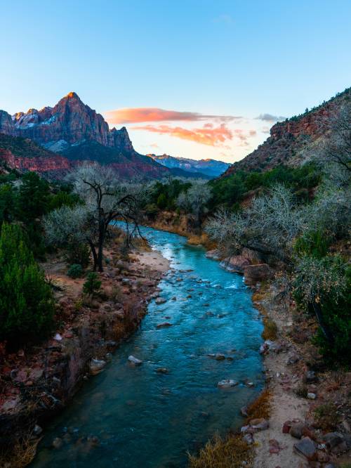 amazinglybeautifulphotography:Sunrise on another planet, just a quiet Tuesday morning! Zion National