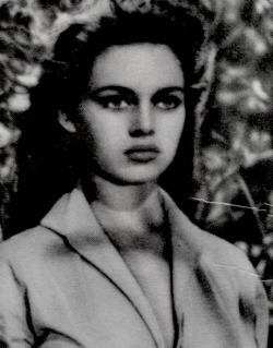 meganmonroes:  Brigitte Bardot in the 1950s. 