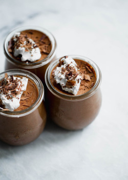 foodffs:  SECRETLY HEALTHIER CHOCOLATE MOUSSEFollow for recipesGet your FoodFfs stuff here