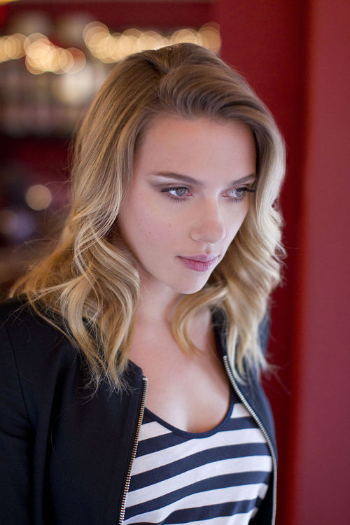 XXX Scarlett Johansson photo