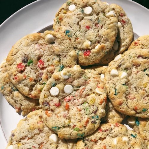 dessertgallery:  Milk &amp; Cereal Sugar Cookies-Your source of sweet inspirations! || GET AWESOME DESSERT MERCH! || GET THE BEST BAKING SUPPLIES! || 100% CERAMIC COOKWARE!