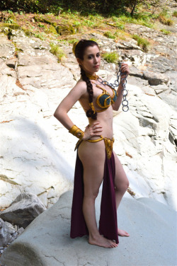 kosplaykitten:   Slave Princess Leia - Star