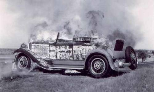 The 40-Foot Studebaker President. Studebaker orchestrated one of the biggest automobile stunts by bu