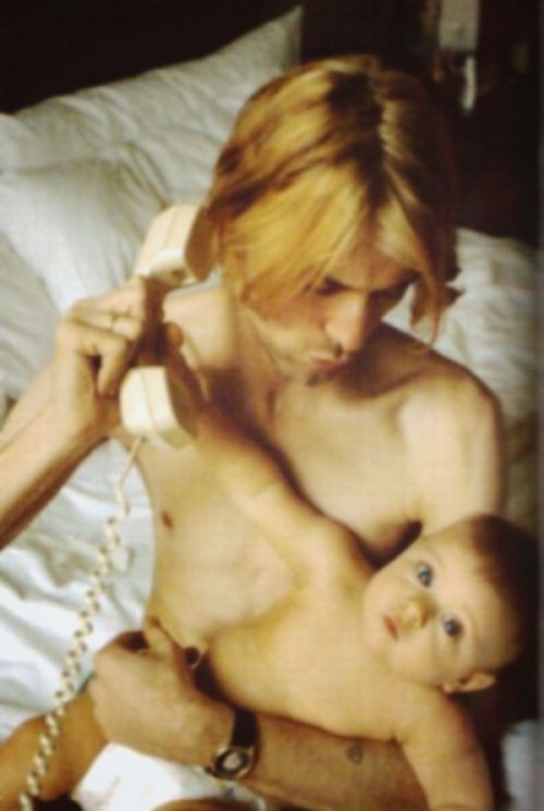 bored-fag:Click for Nirvana/Smiths Blog