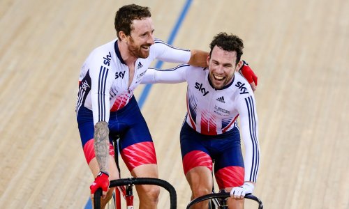 Sir Bradley Wiggins and Mark Cavendish win world Madison championships (via The Guardian)