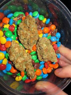 deliciousmarijuana:  Yummy