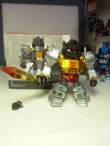 eabevella:  koch43:  Transformers Kids Nations Series TF01, Set of 5, Special Edition