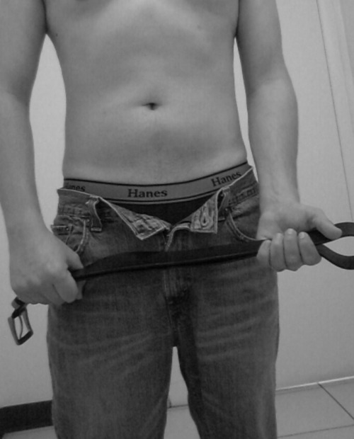 herone-andonly:  Looking through my old pics and realized I need to start working out regularly and eating right again. 