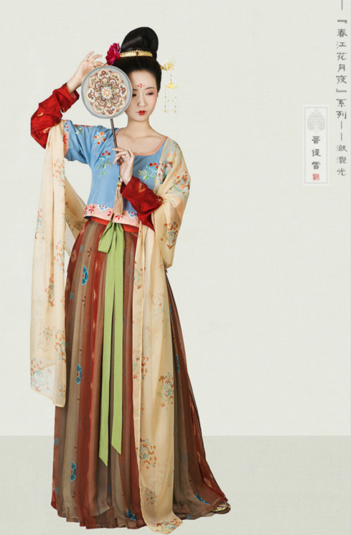 Tang dynasty hanfu by 菩提雪传统服饰