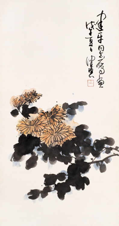 insipit:  Chen Peiqiu (陳佩秋) (1922, China) Flower paintings Chen Peiqiu is a Chinese guohua (traditional style) painter, the most prominent Chinese woman painter in a field dominated by men. Her affinity for the traditional style is demonstrated