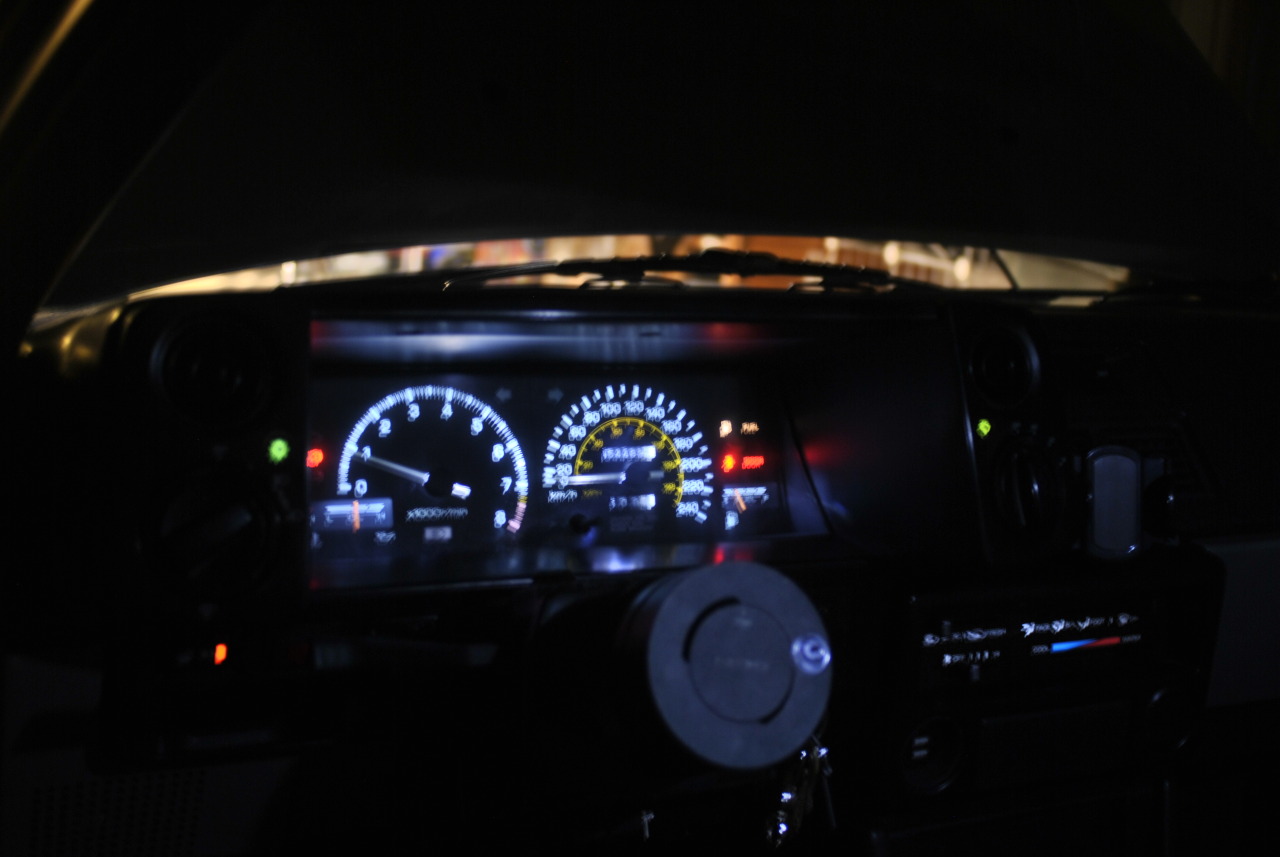 carbonking:  dorifutofu:  Kyle’s badass AE86 GTS      (via TumbleOn)