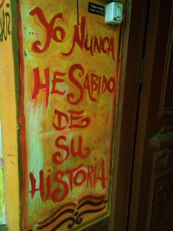 elponchiesunenfermo:…un día nací allí, sencillamente.El viejo puerto vigiló mi infancia, con rostro de fría indiferencia.